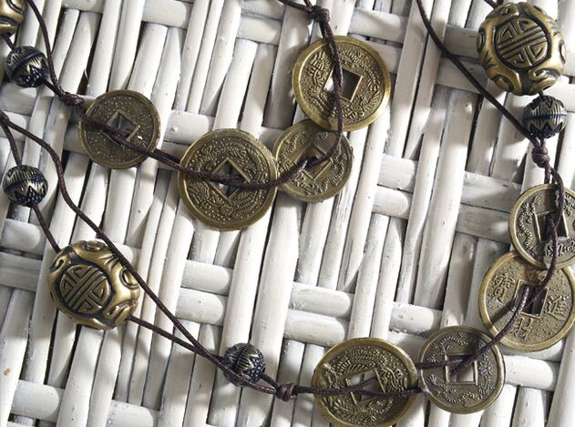 Pièces de monnaie chinoises comme amulette pour de l'argent